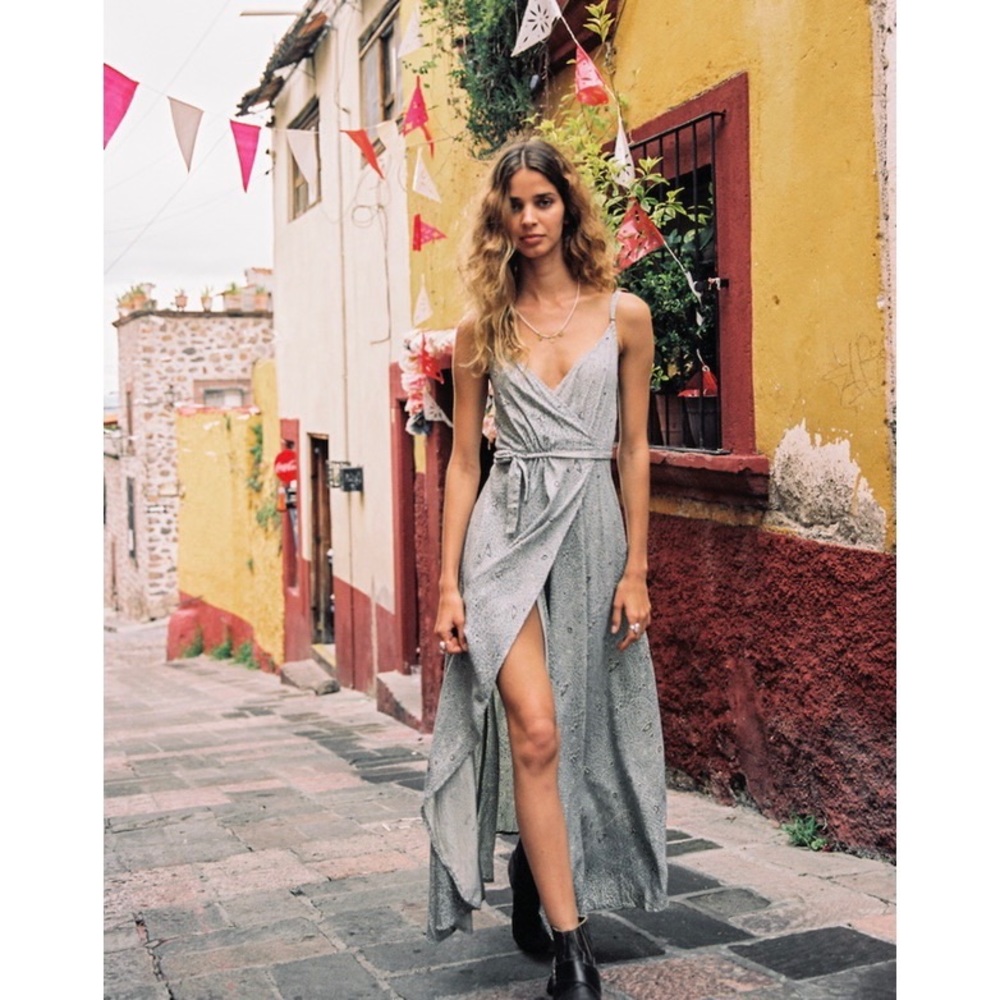 NWT Yireh Rosa Lilia Wrap Maxi Dress in Iris